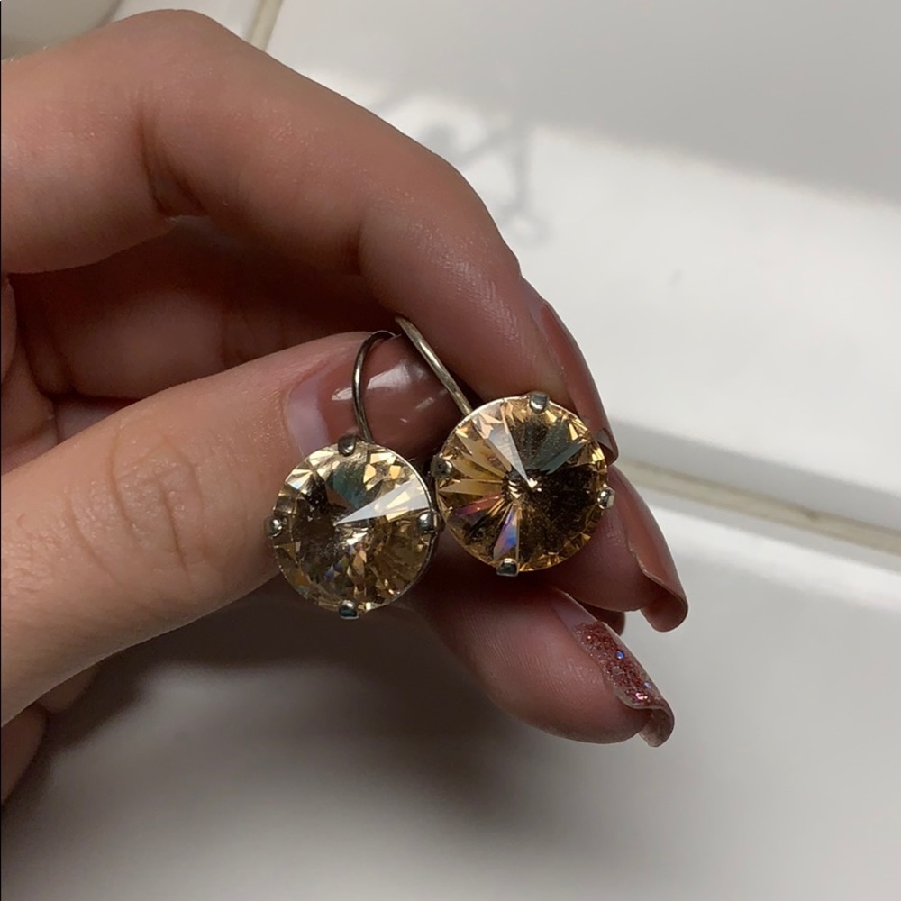 Rivoli dangle earring.